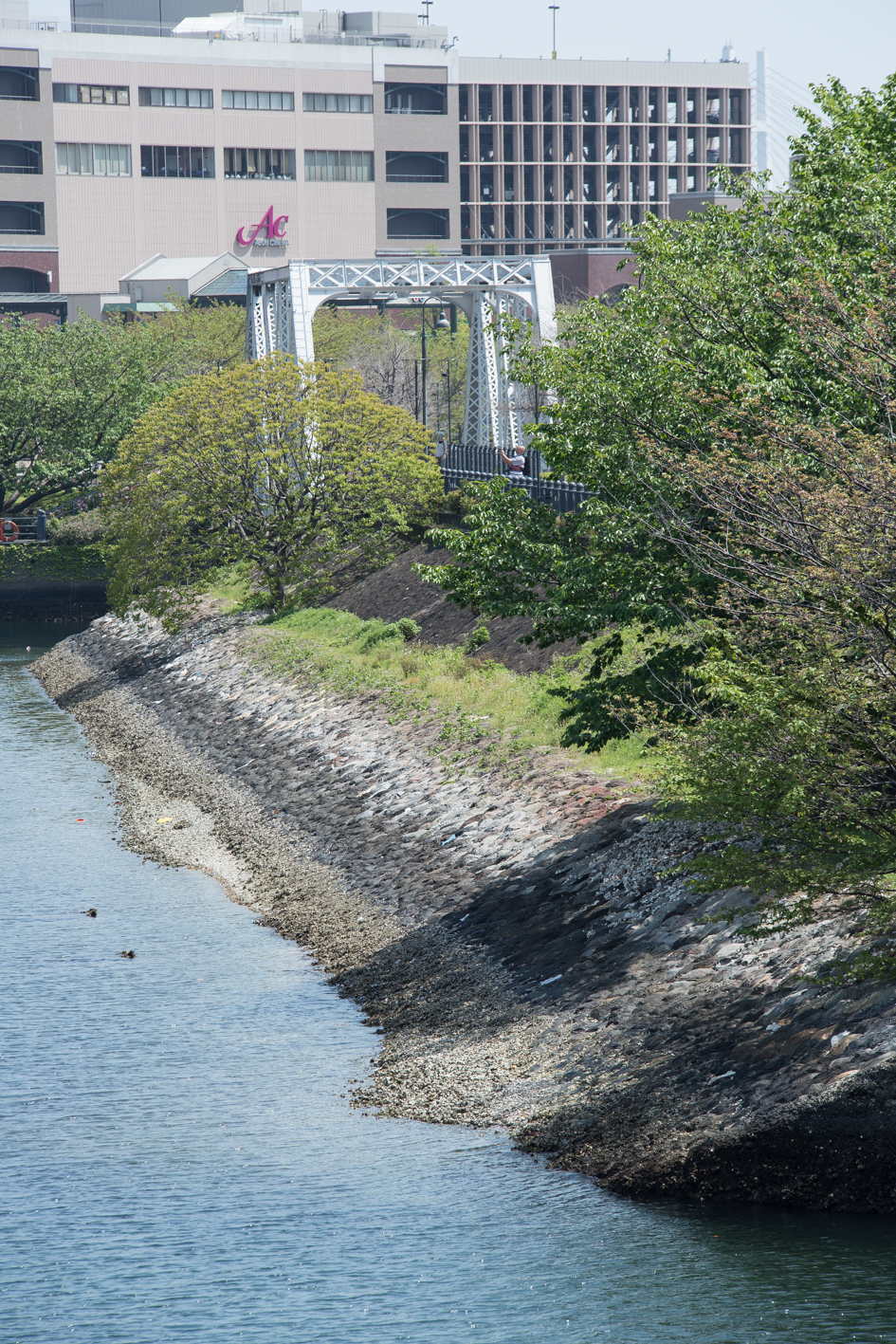 川