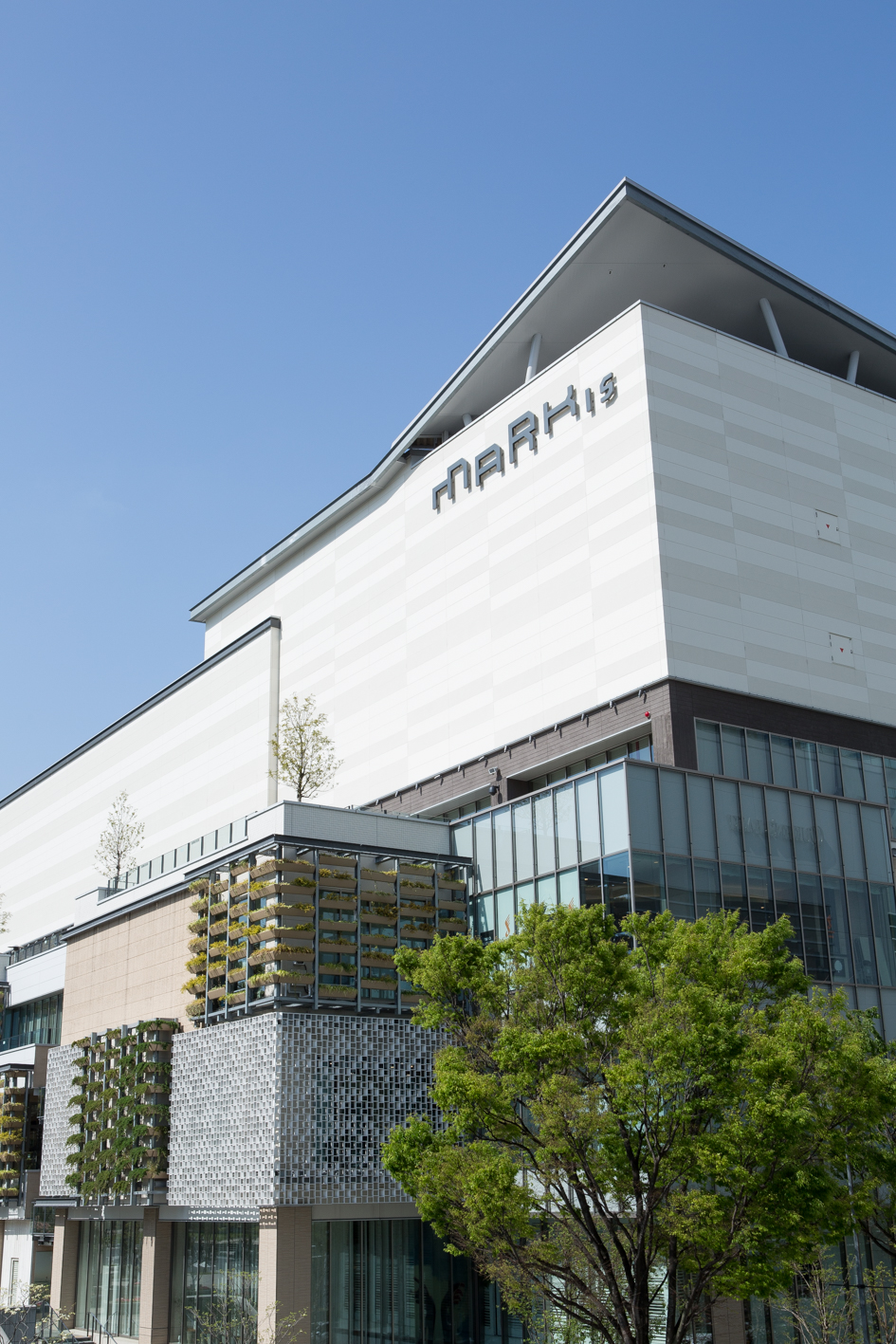 マークイズ