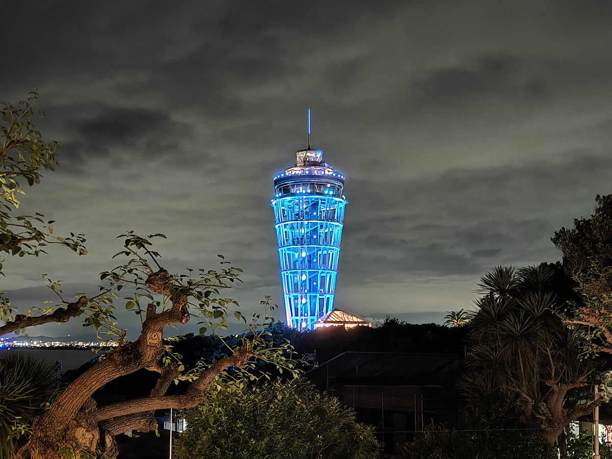 夜江ノ島